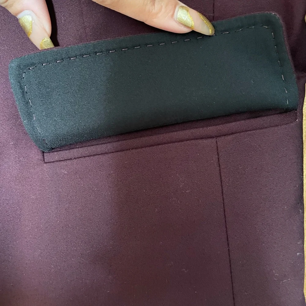 Blazer - Picture 3 of 7